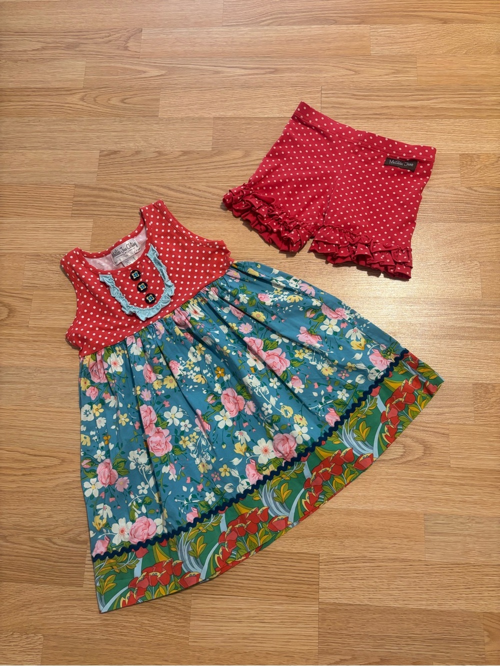 “Matilda Jane” dress with matching shorties size 4 in EUC
